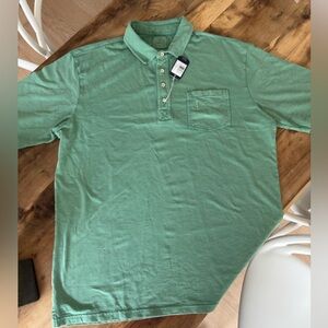 NWT Johnny O Hangin’ Out Polo in coastal wash color Spruce, Size L